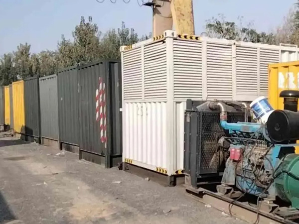 白河200KW柴油发电机机组每小时油耗是多少？
